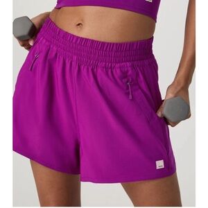 Vuori Magenta Dash 2.0 3” Shorts